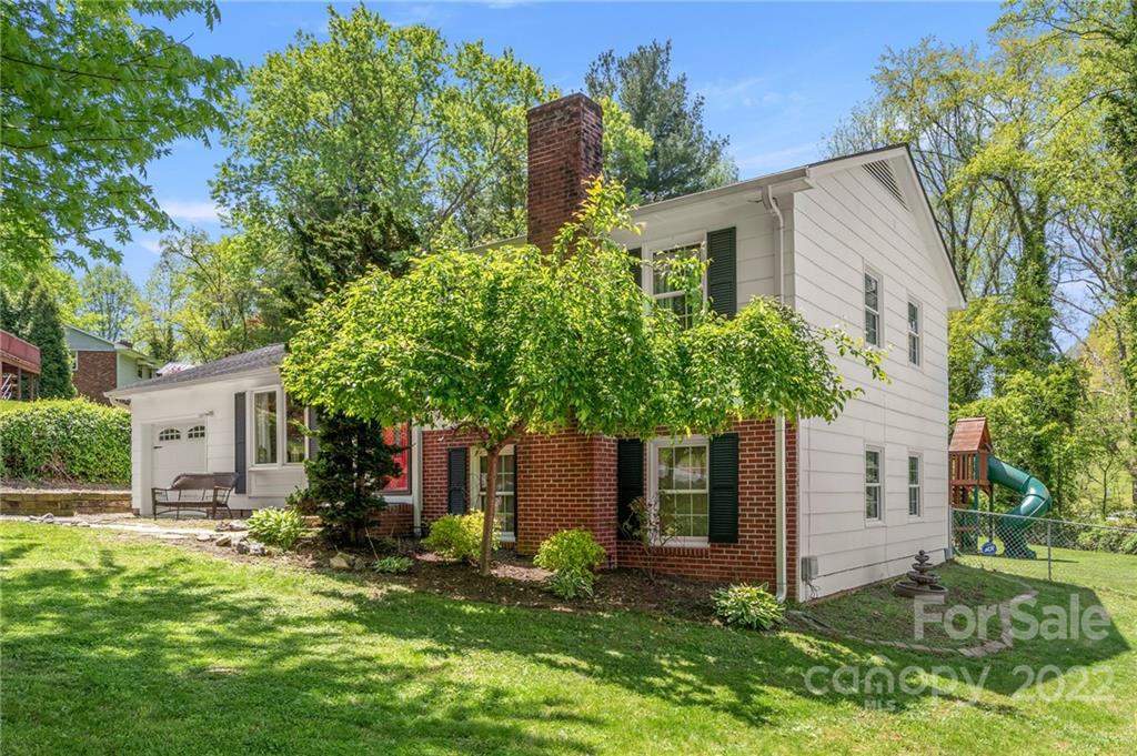 14 Lynwood Circle Asheville NC 28806