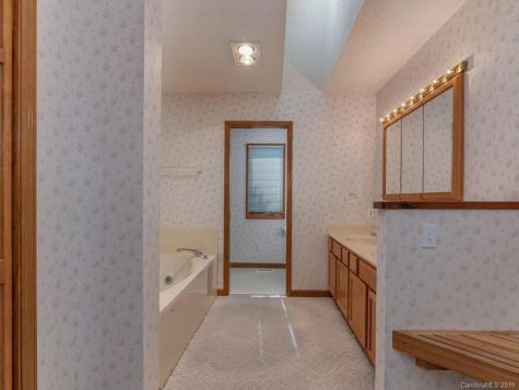 11 Brody Trail Asheville NC 28804