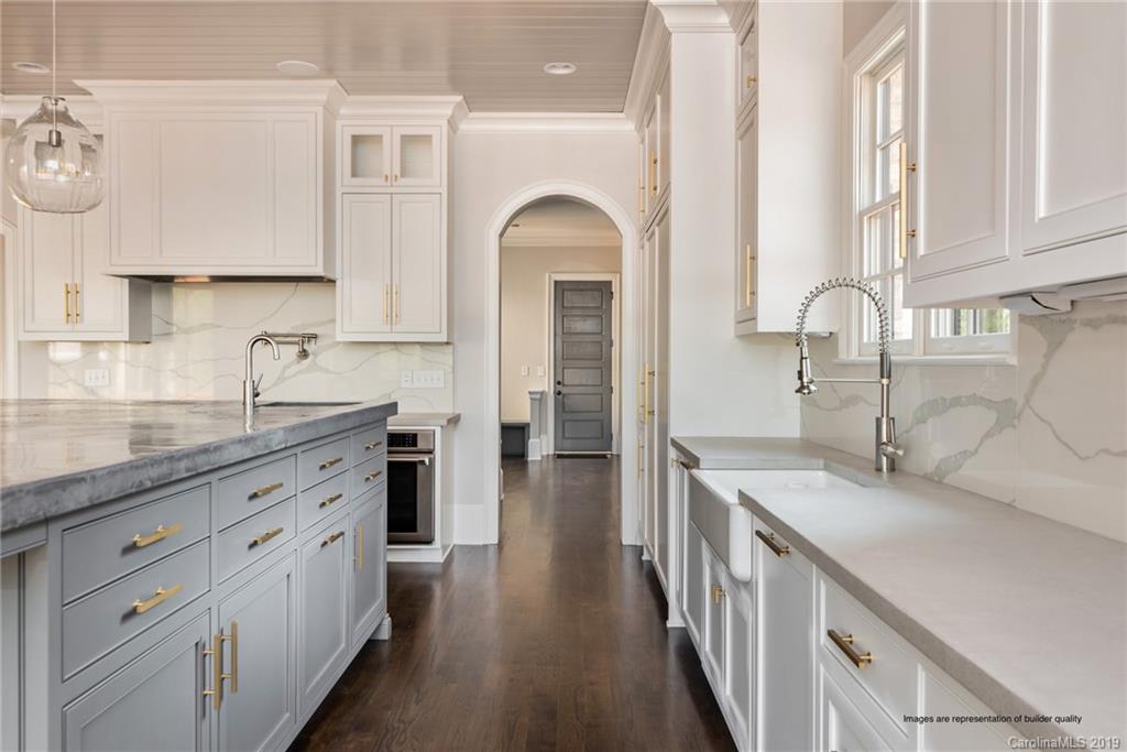 2418 Marshall Place Charlotte NC 28203