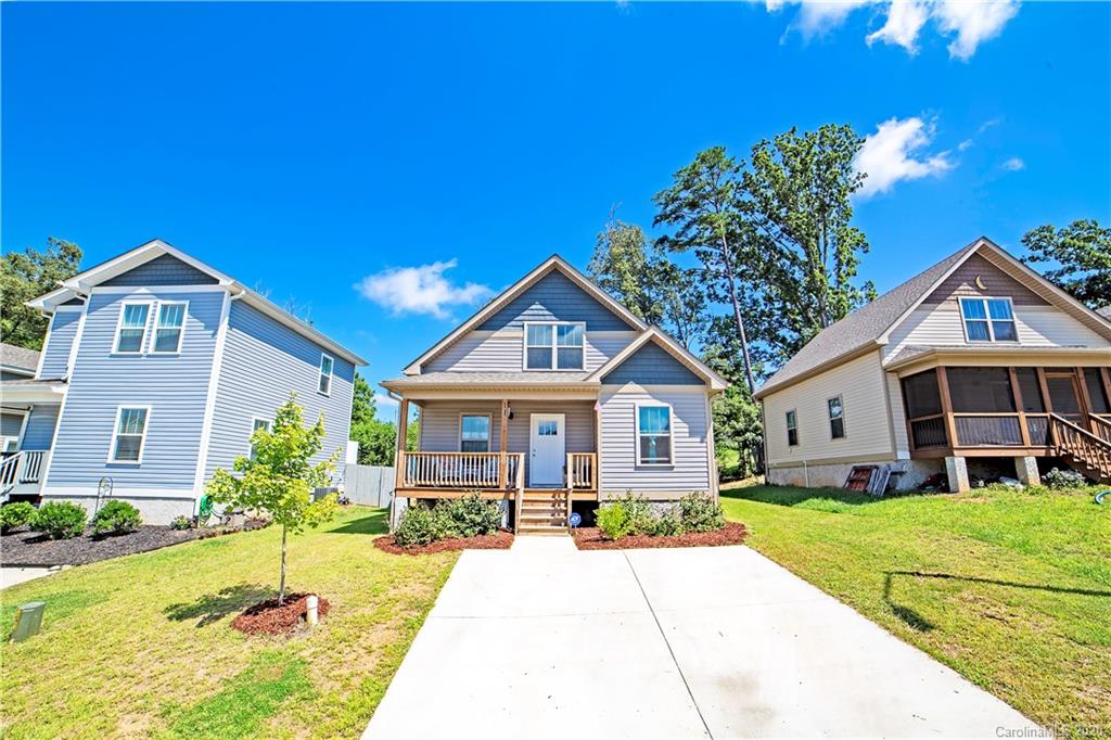 11 Yarrow Meadow Road Weaverville NC 28787