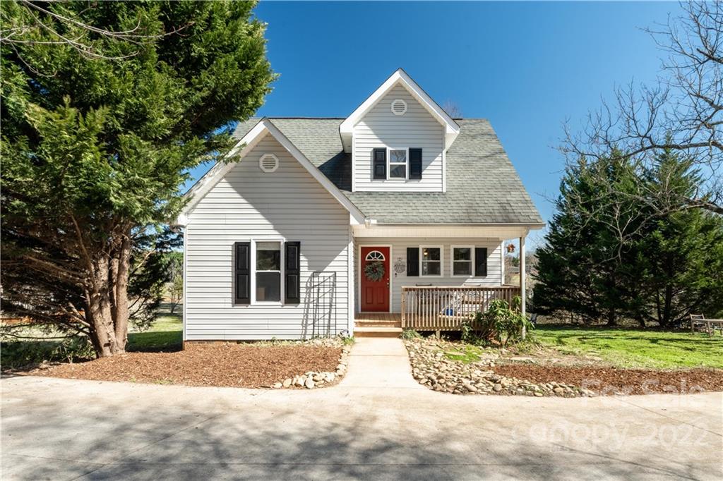 32 Lakeside Avenue Granite Falls NC 28630