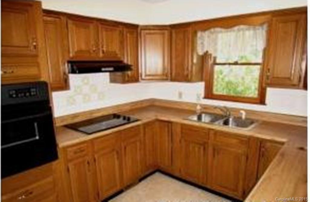 12 Water Oak Lane Candler NC 28715