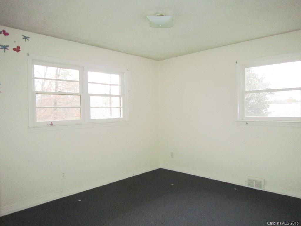 12 Water Oak Lane Candler NC 28715