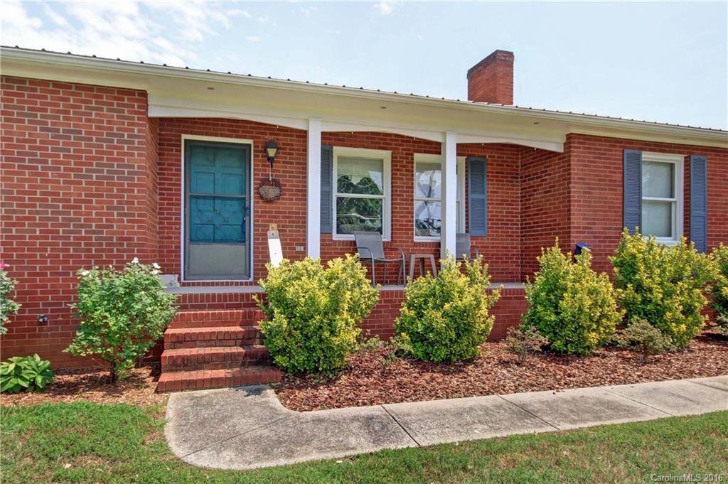 228 N Greenbriar Road Statesville NC 28625