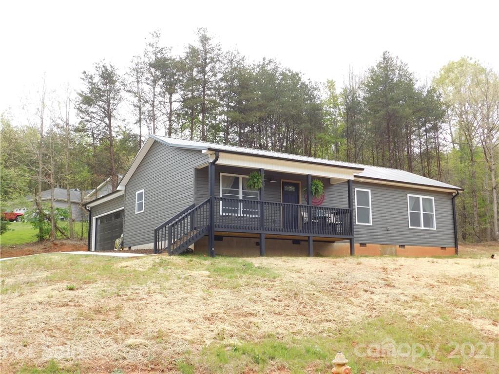 1925 Bear Paw Hickory NC 28602