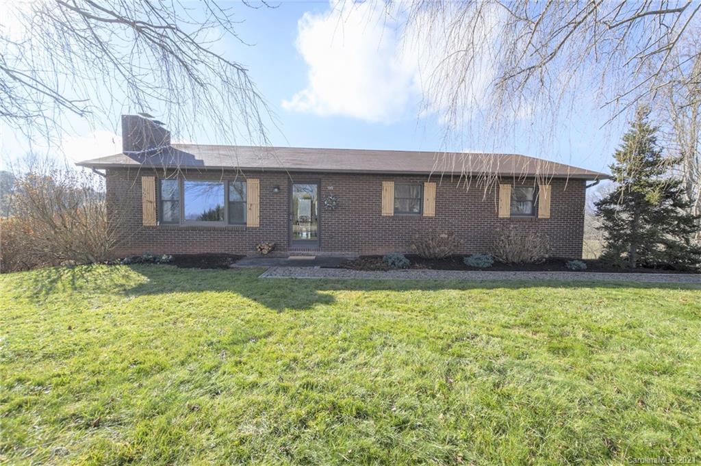 98 Gibbs Road Leicester NC 28748