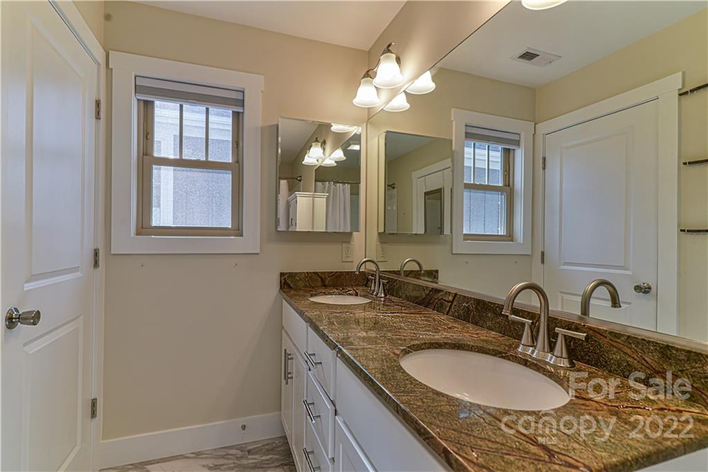 70 Wheeler Road Weaverville NC 28787