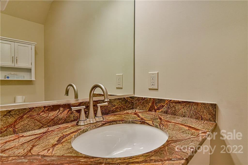 70 Wheeler Road Weaverville NC 28787