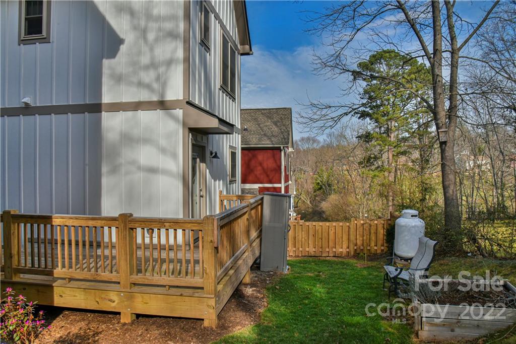 70 Wheeler Road Weaverville NC 28787