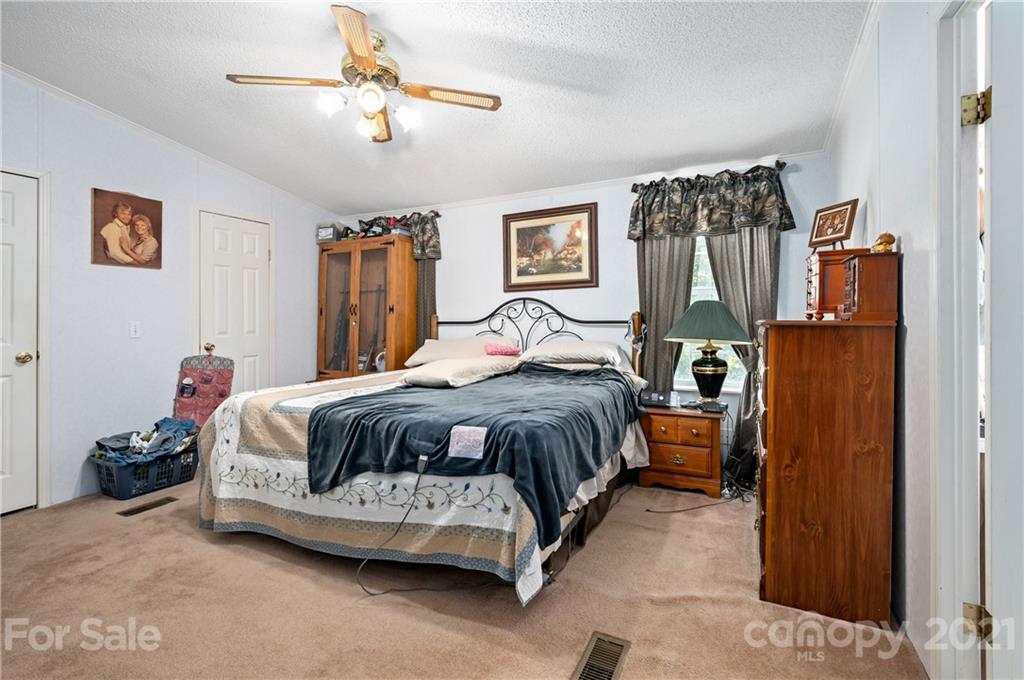 40 Mccall Mountain Road Pisgah Forest NC 28768