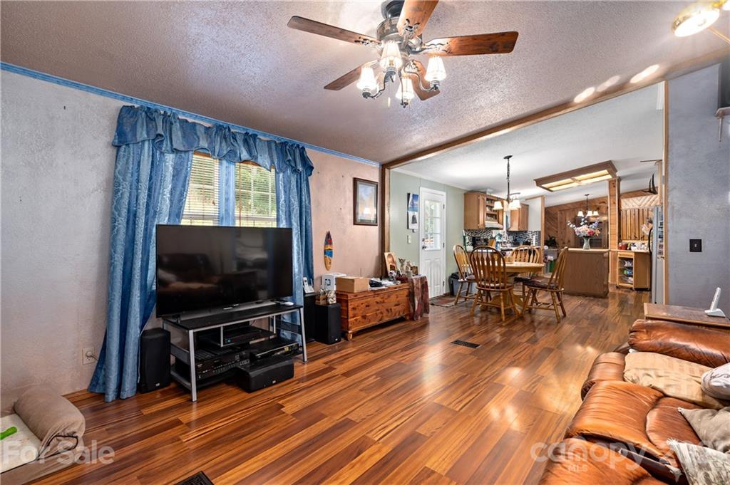 40 Mccall Mountain Road Pisgah Forest NC 28768