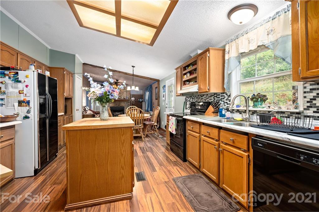 40 Mccall Mountain Road Pisgah Forest NC 28768
