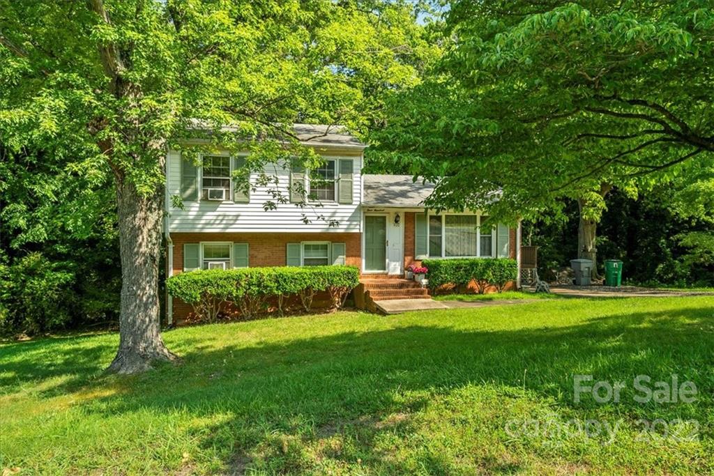 400 Short Hills Drive Charlotte NC 28217