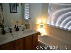 111 Andover Place Arden NC 28704