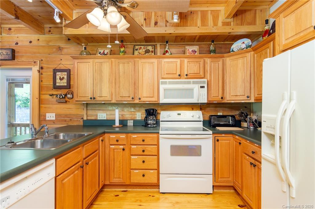 131 Tanner Trail Waynesville NC 28785
