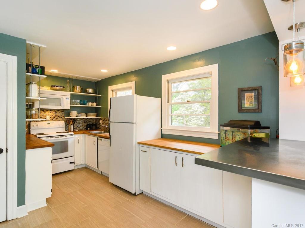 32 Woodgate Road Asheville NC 28806