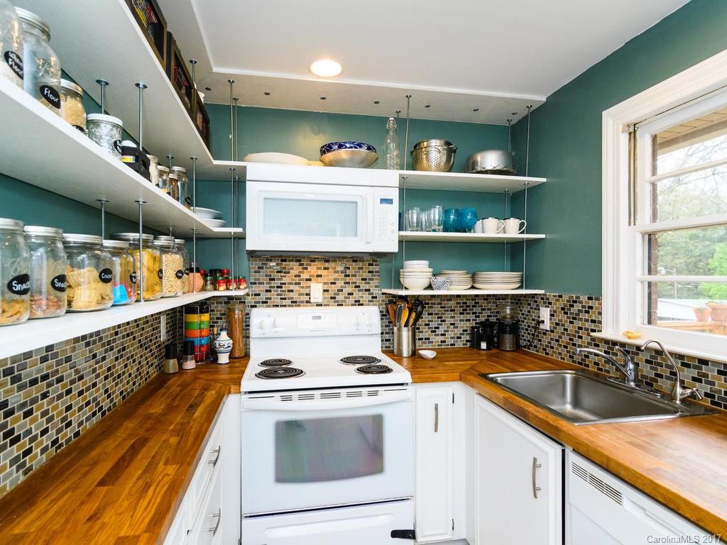 32 Woodgate Road Asheville NC 28806