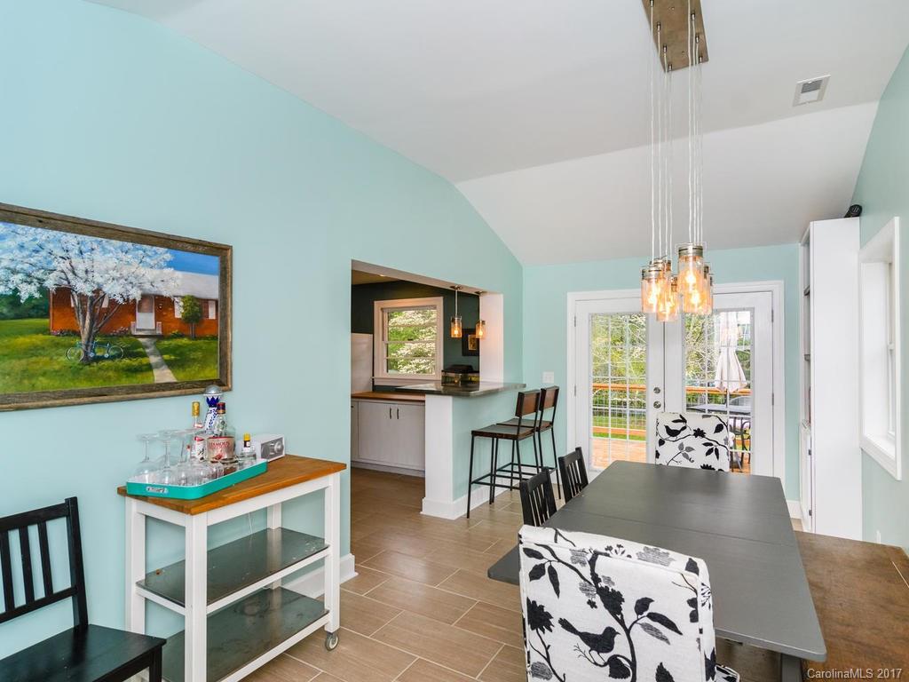 32 Woodgate Road Asheville NC 28806