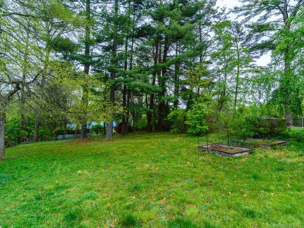 32 Woodgate Road Asheville NC 28806