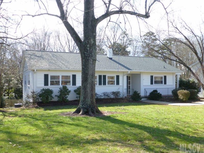305 25th Avenue NW Hickory NC 28601