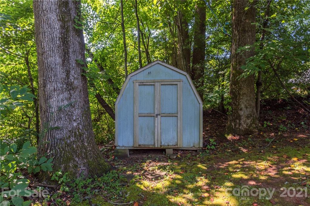2323 Lackey Town Road Old Fort NC 28762
