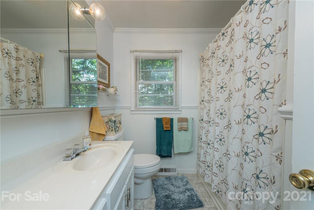 2323 Lackey Town Road Old Fort NC 28762