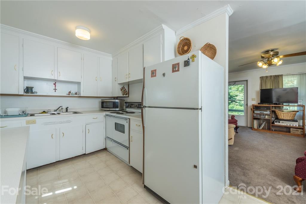 2323 Lackey Town Road Old Fort NC 28762