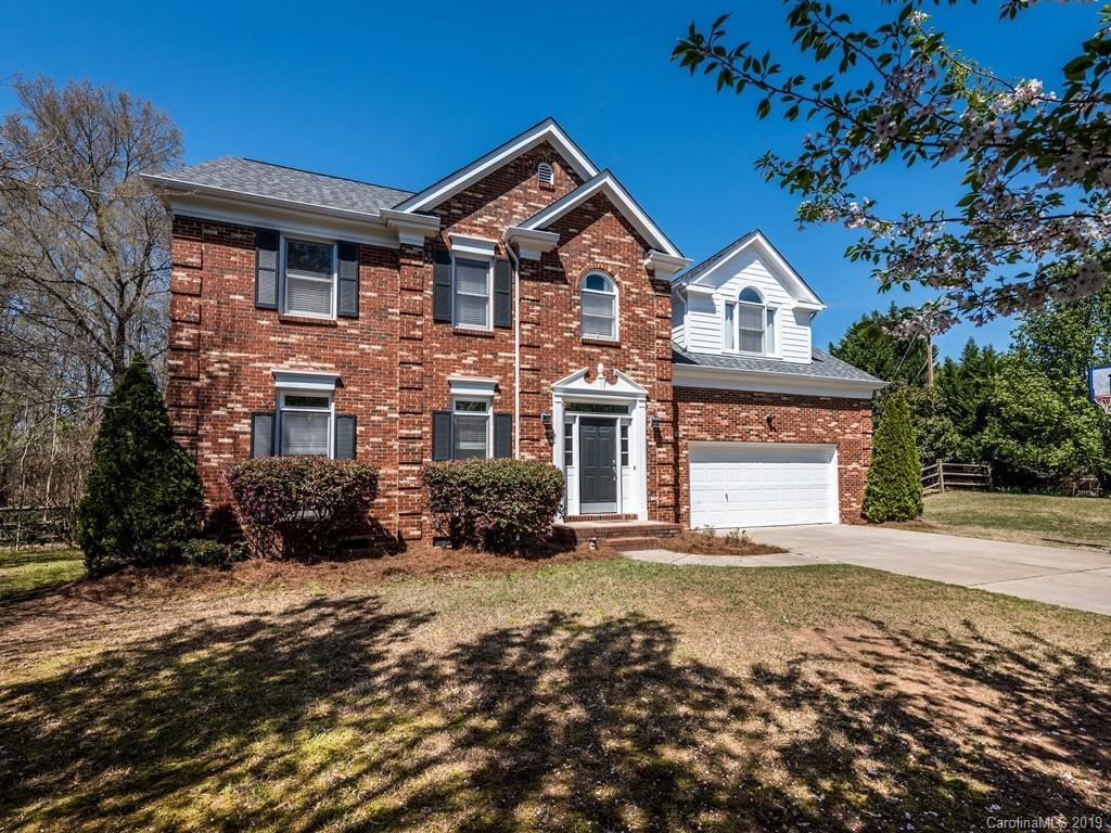 8913 Senter Court Charlotte NC 28277