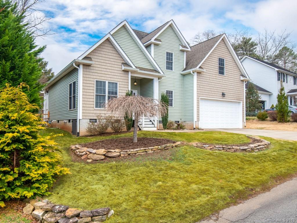 28 Village East Court Asheville NC 28805