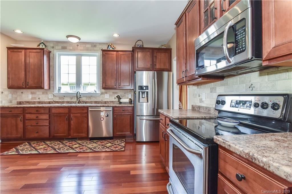 20 Linn Garden Lane Swannanoa NC 28778