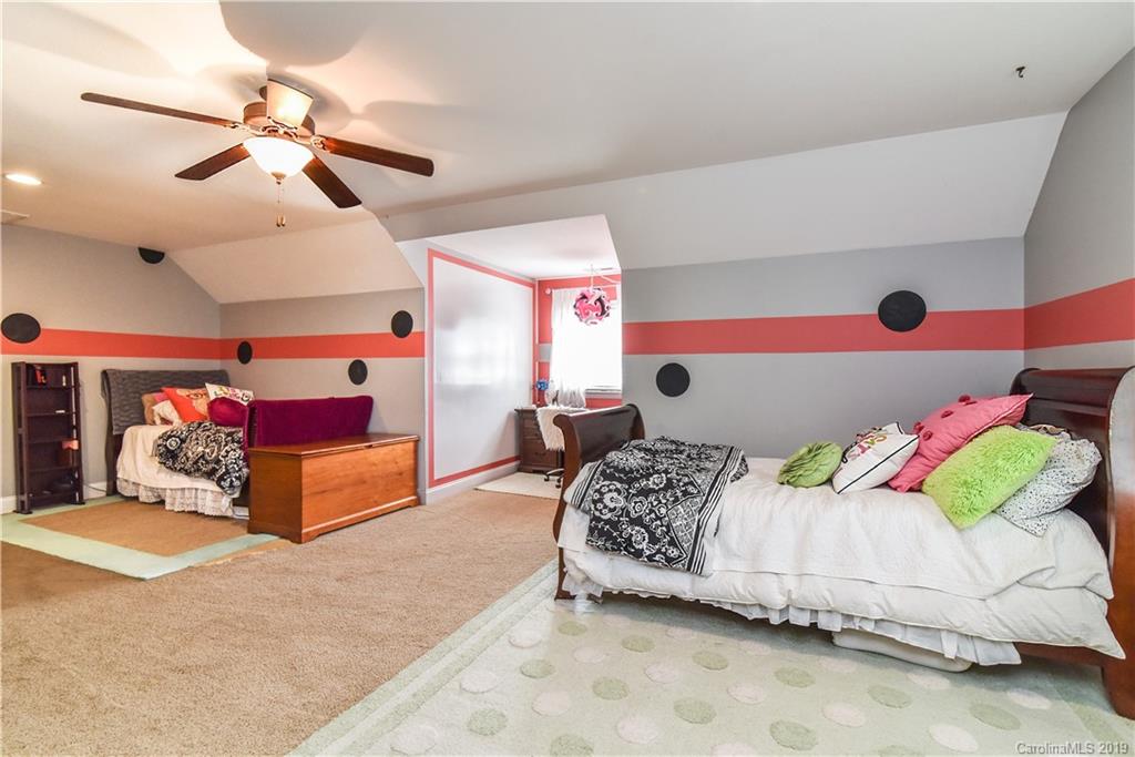 20 Linn Garden Lane Swannanoa NC 28778