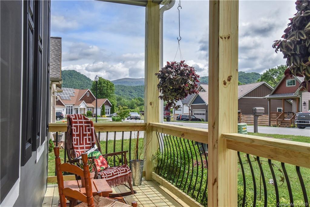 20 Linn Garden Lane Swannanoa NC 28778