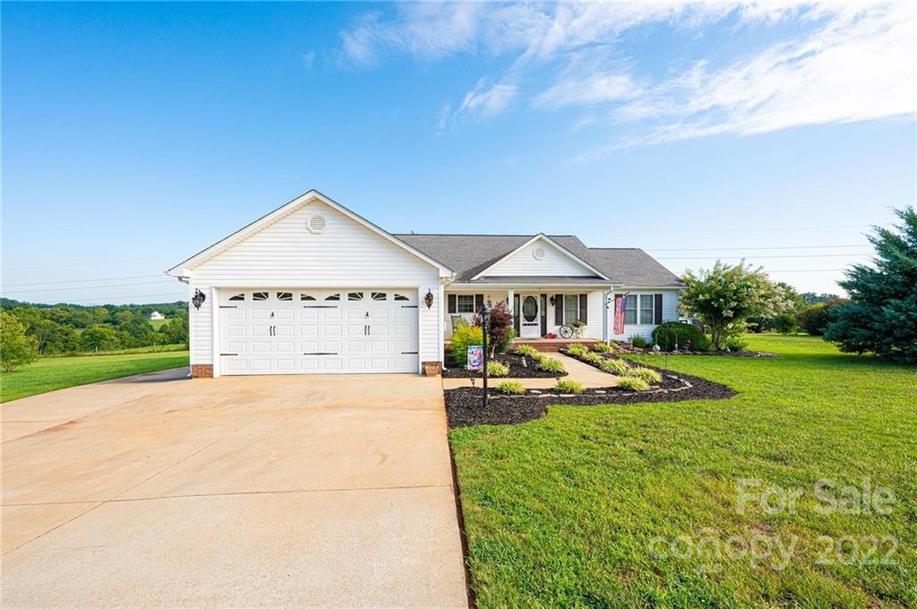 2208 Carriage Lane Lincolnton NC 28092