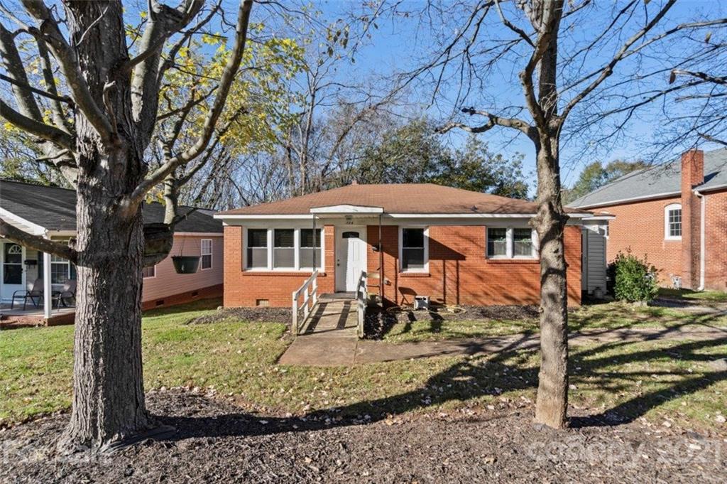 324 W Glendale Avenue Mount Holly NC 28120