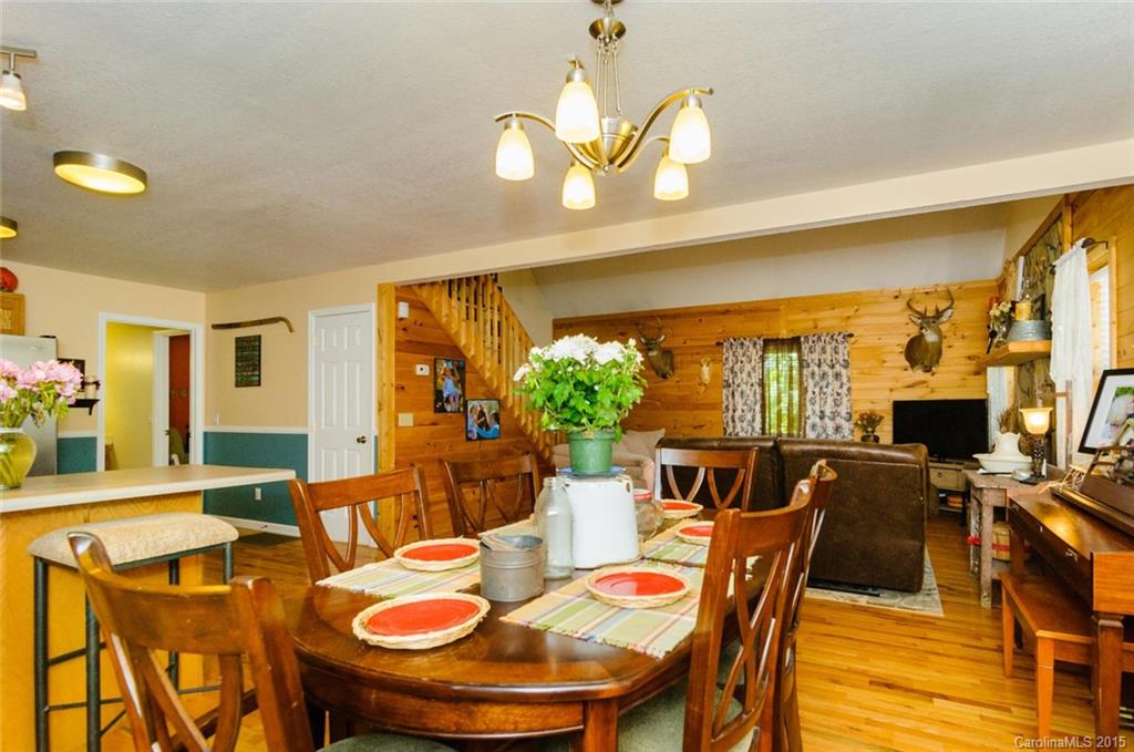358 Blackberry Ridge Road Burnsville NC 28714