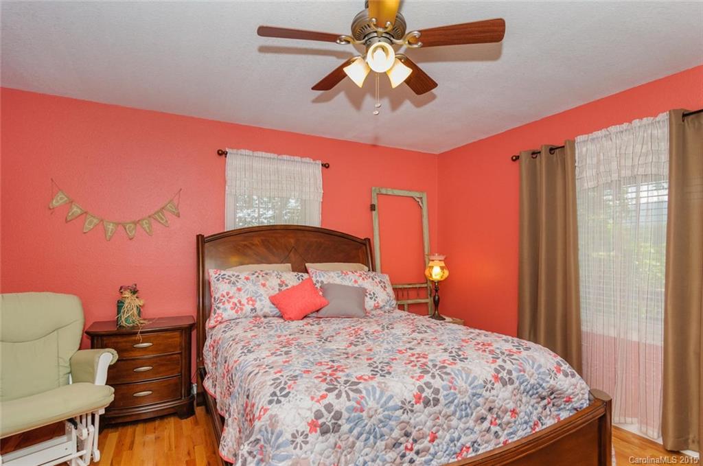 358 Blackberry Ridge Road Burnsville NC 28714