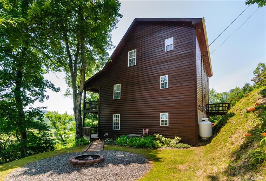 358 Blackberry Ridge Road Burnsville NC 28714