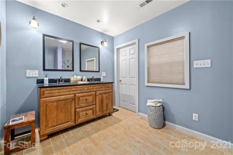 61 Tipperary Drive Asheville NC 28806