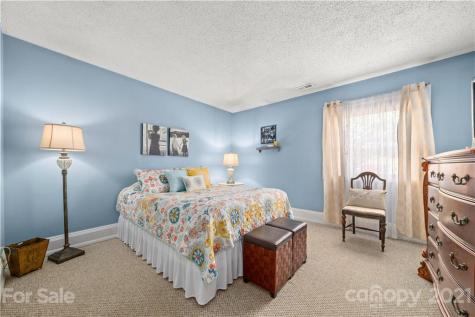 61 Tipperary Drive Asheville NC 28806