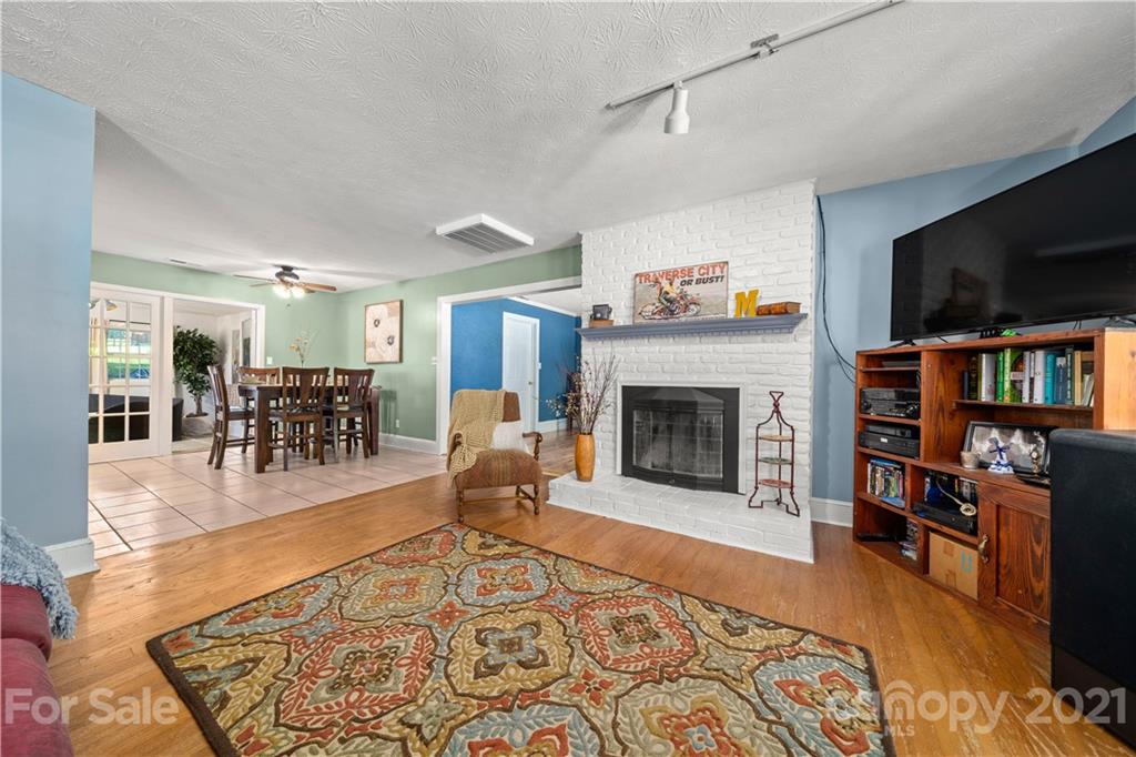 61 Tipperary Drive Asheville NC 28806