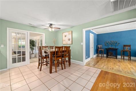 61 Tipperary Drive Asheville NC 28806
