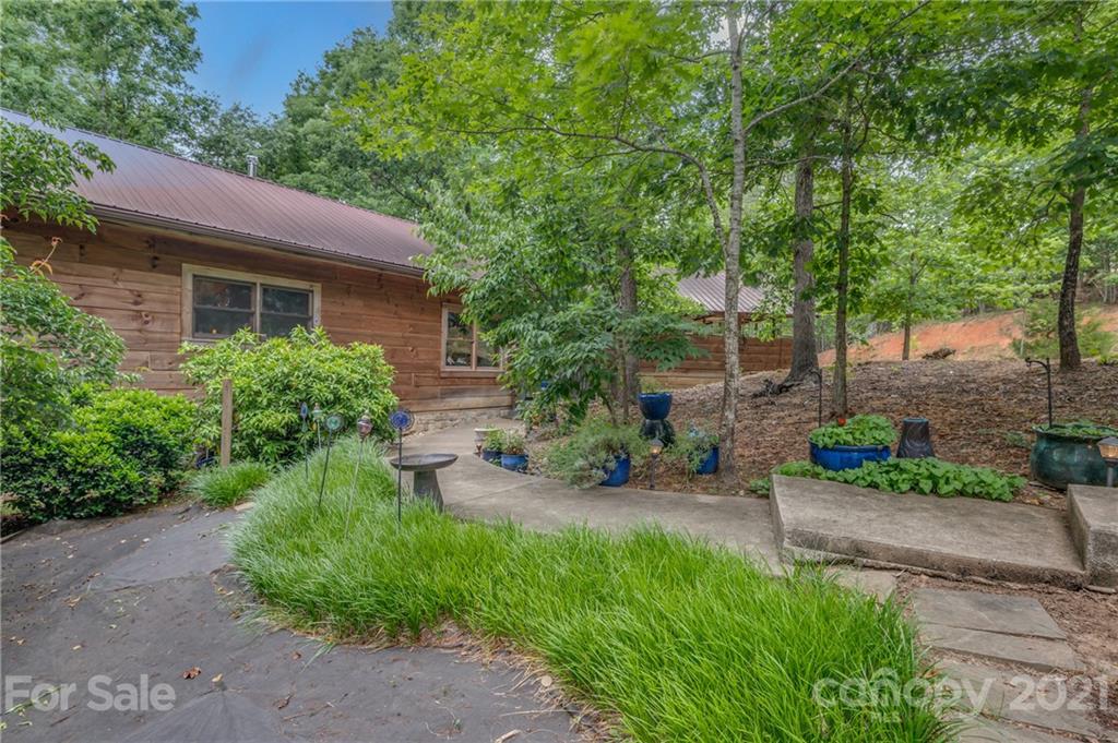 318 Springbrook Drive Columbus NC 28722