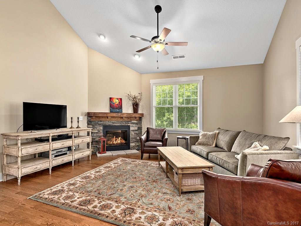 46 Pinebrook Club Drive Asheville NC 28804