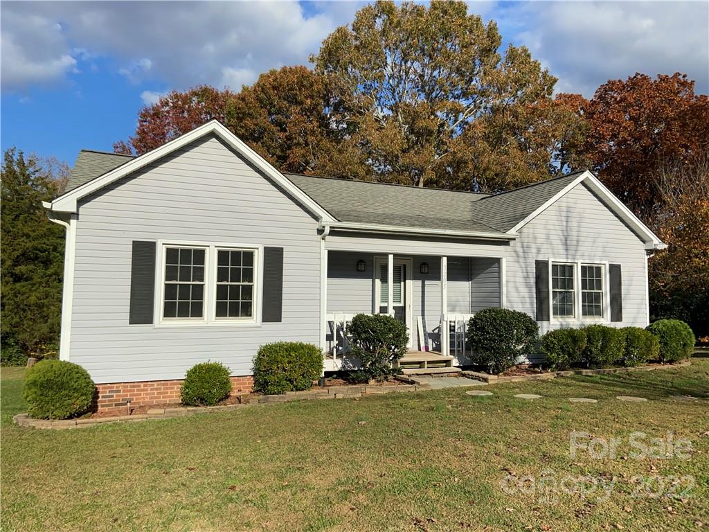3205 44th Avenue Drive NE Hickory NC 28601