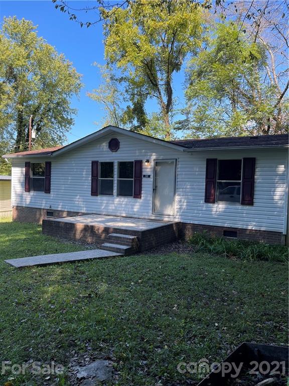 55 Circle Em Street Marion NC 28752