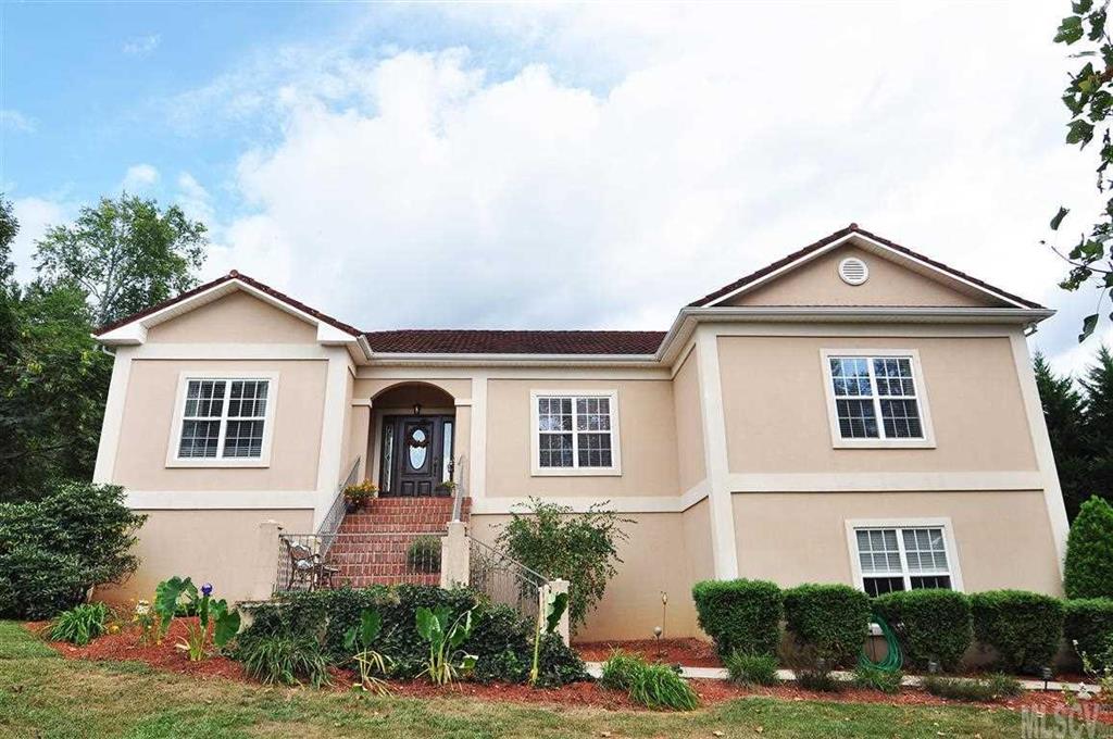 2618 36th Avenue Court NE Hickory NC 28601