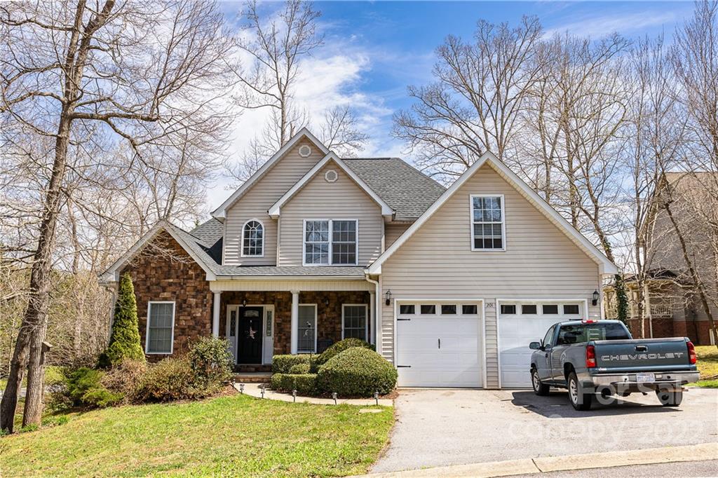 201 Colonel Holcombe Place Candler NC 28715