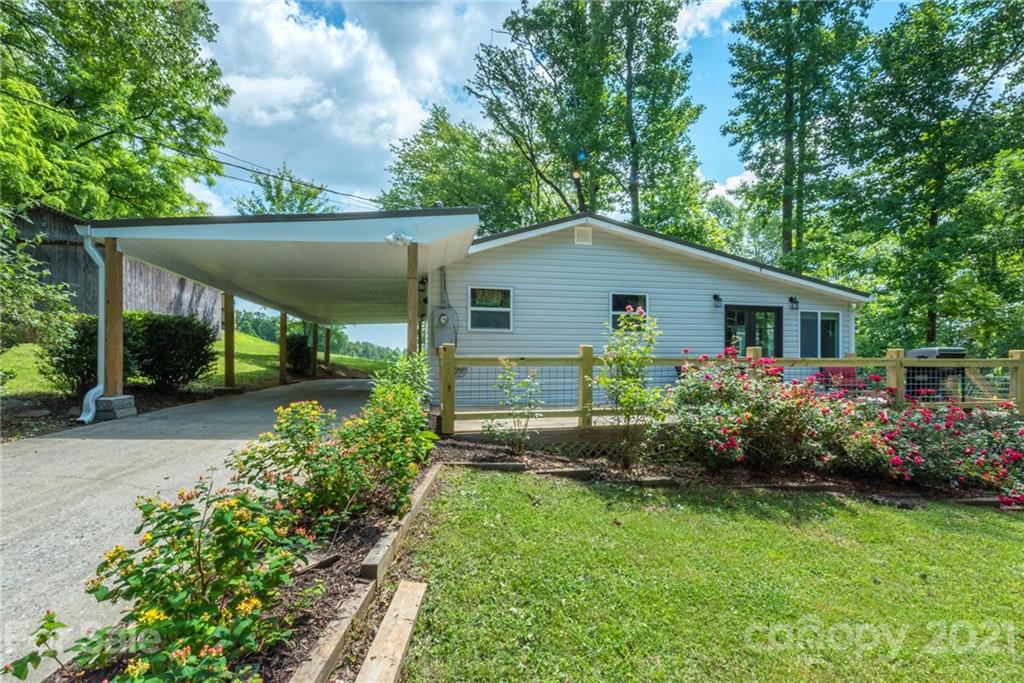 50 Banning Lane Mills River NC 28759