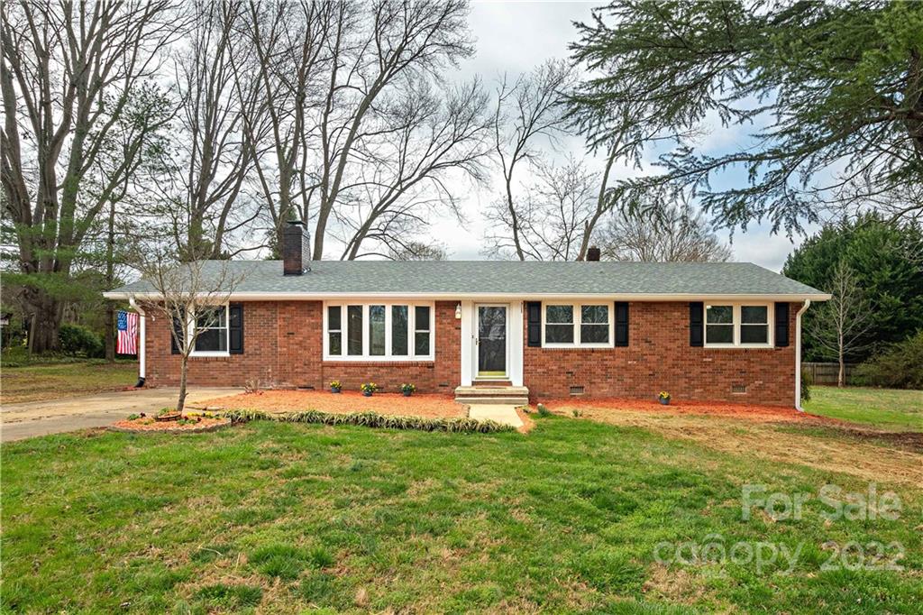 1130 27th Avenue NE Hickory NC 28601