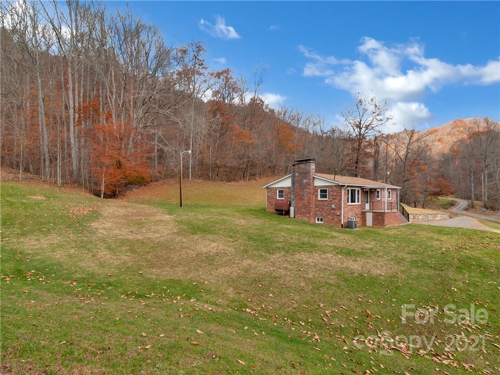 145 Johns Creek Road Canton NC 28716